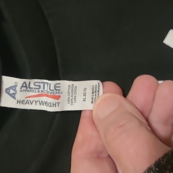 Graphic Black T-Shirt size XL - Picture 2 of 3